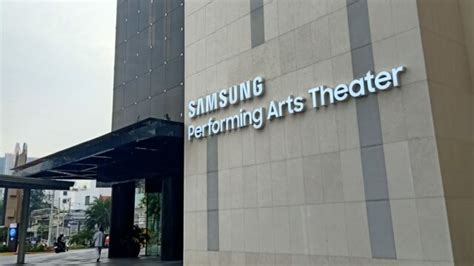 Theaters in Makati, Metro Manila .